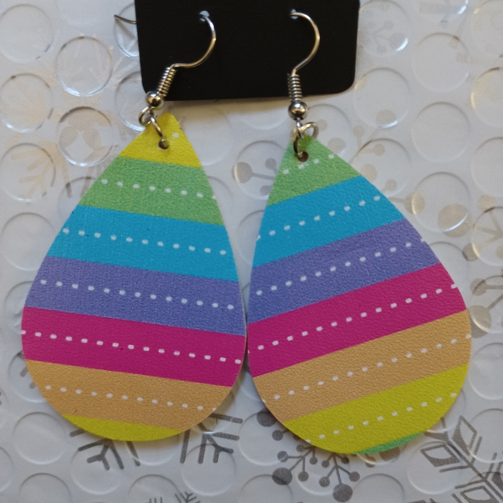 Rainbow striped earrings